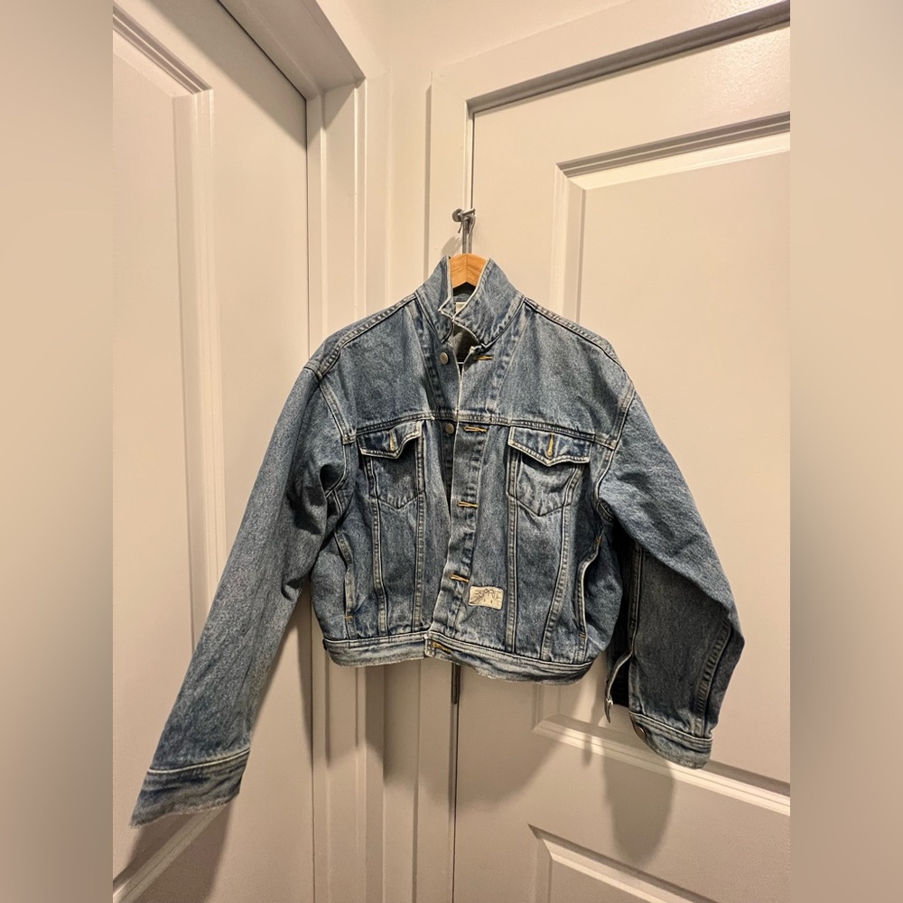SOLD: Espirit | Cropped Denim Jean Jacket | size small